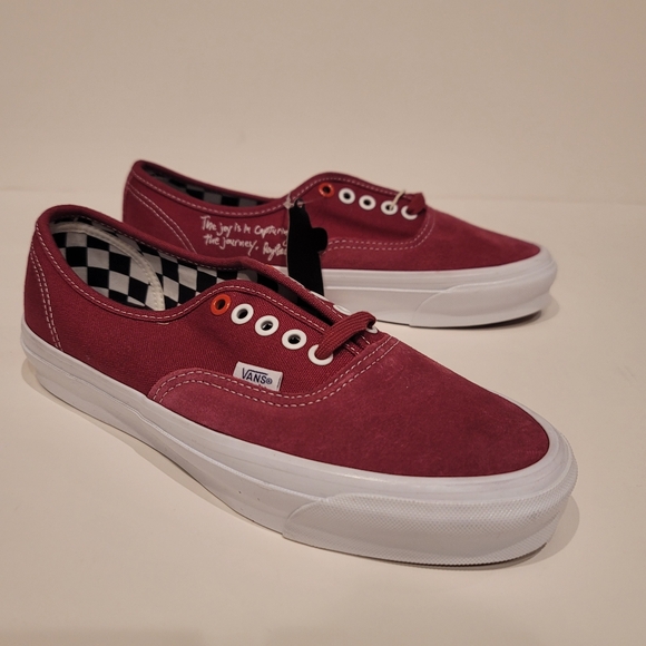 Vans Burgundy Sneakers with Checkered Laces - Picture 6 of 10